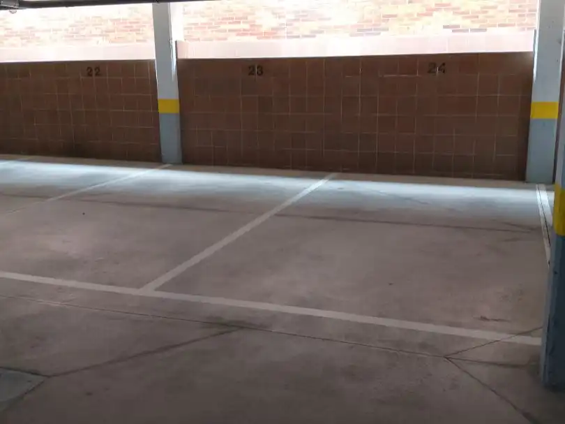Aparcament de Garatge en venda en Valenoso