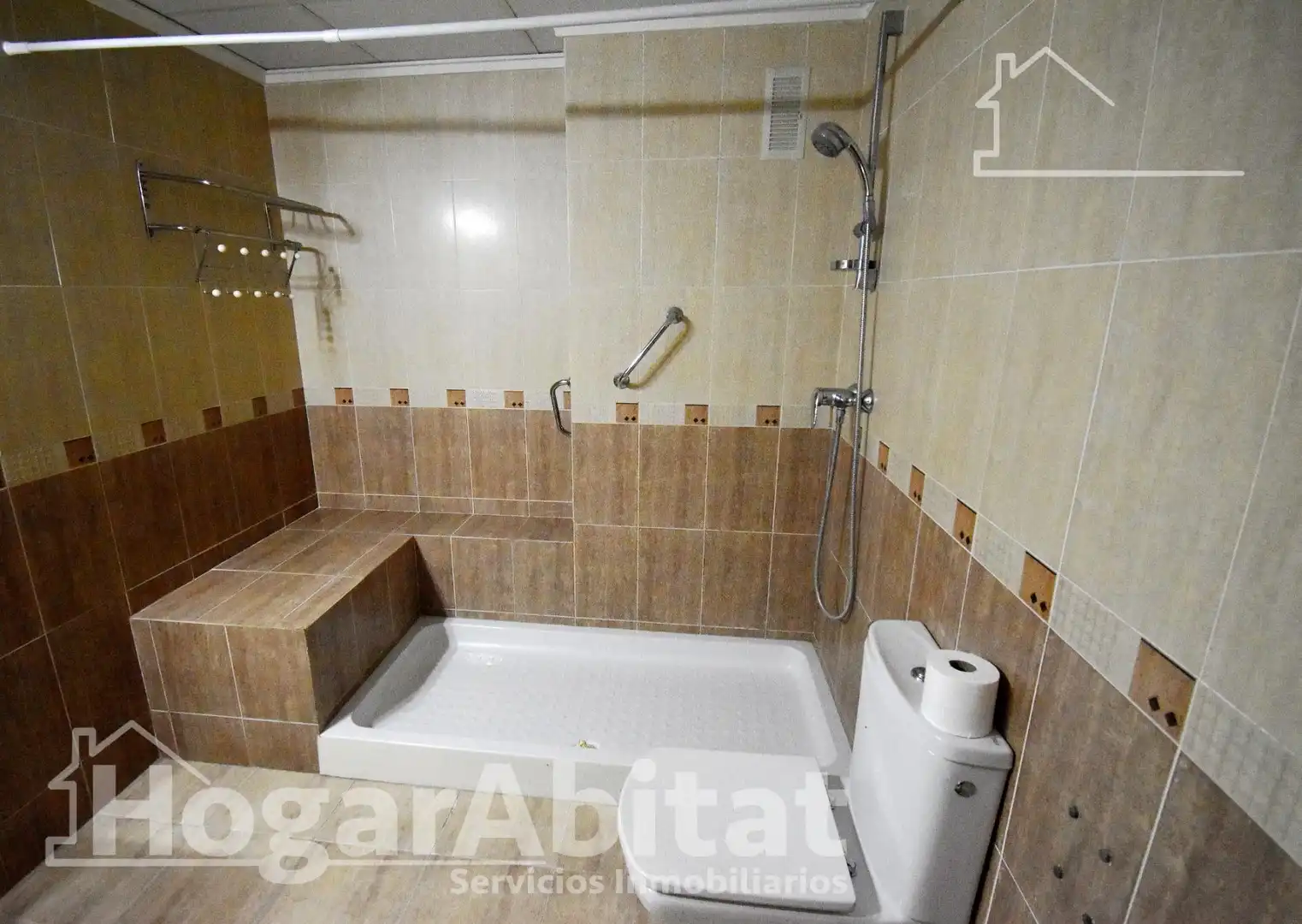 Baño de Piso en venta en Burriana / Borriana con Trastero y Alarma