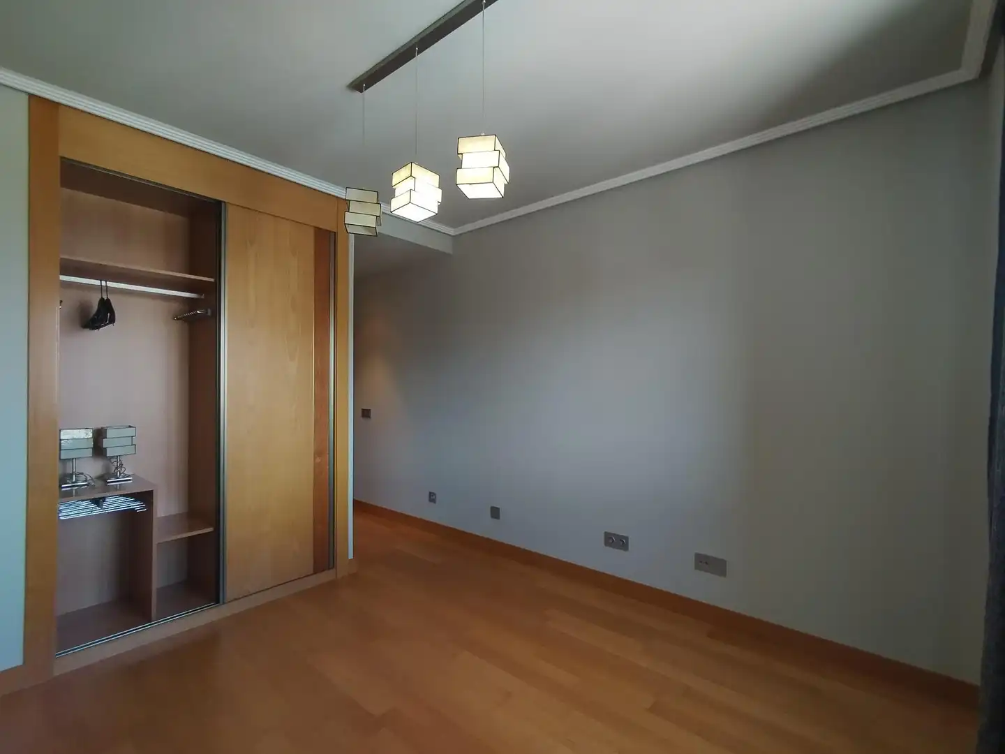 Habitación de Piso de alquiler en Valladolid con Calefacción, Parquet y Amueblado