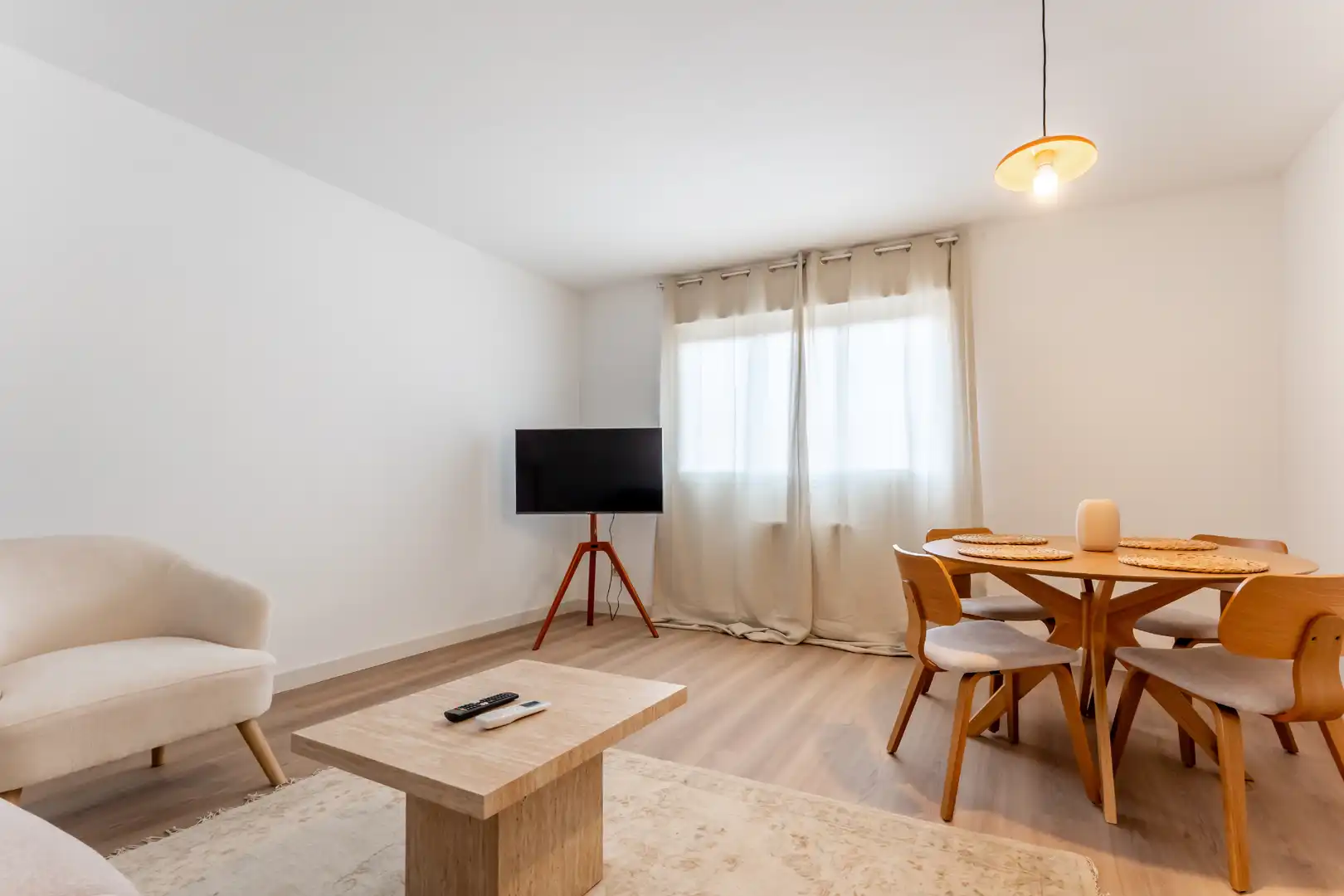 Sala de estar de Piso en venta en Rivas-Vaciamadrid con Trastero y Piscina comunitaria