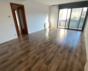 Sala d'estar de Pis de lloguer en La Garriga amb Aire condicionat, Calefacció i Parquet