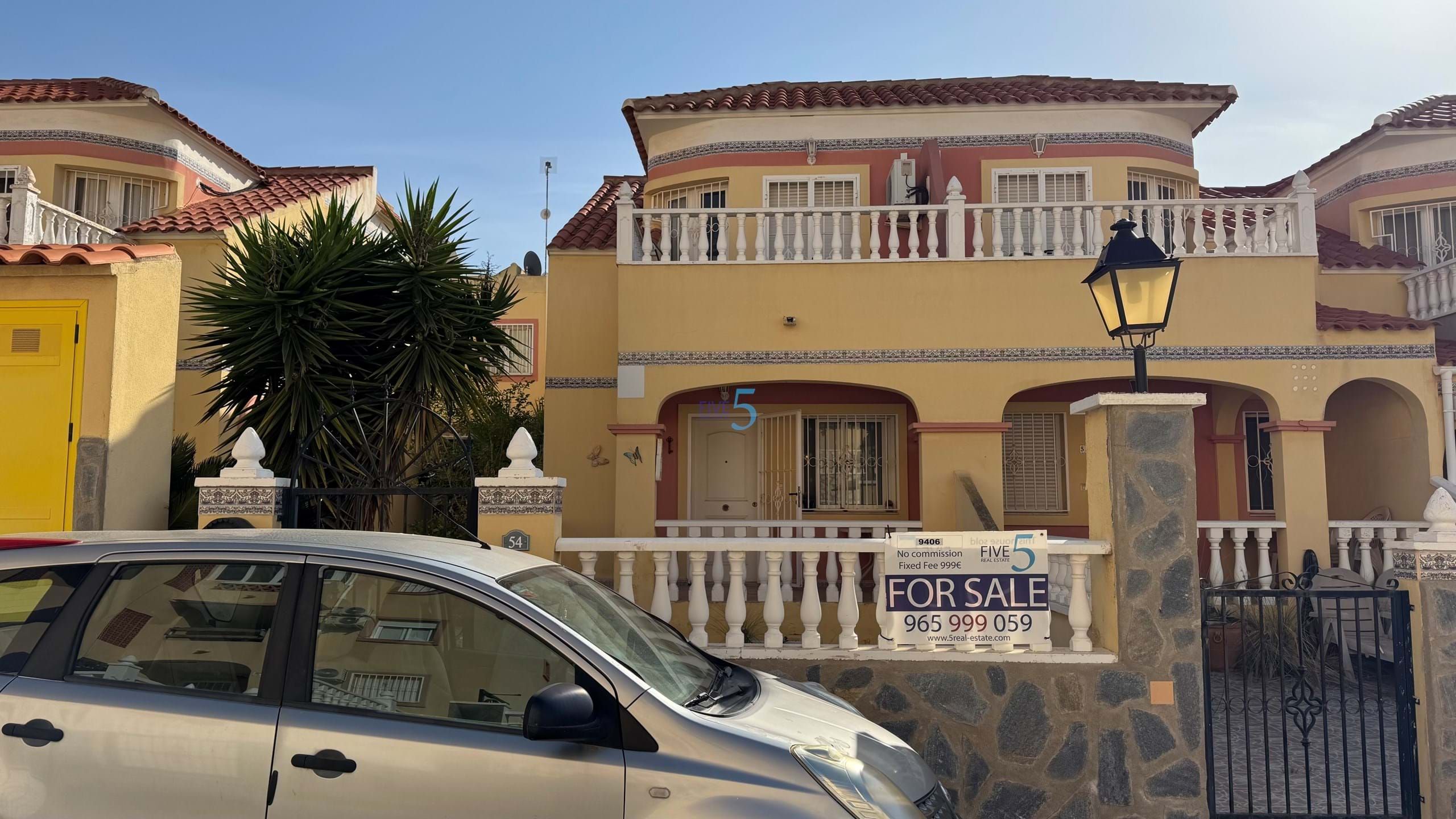 Vista exterior de Casa adosada en venta en Orihuela con Aire acondicionado, Piscina y Amueblado