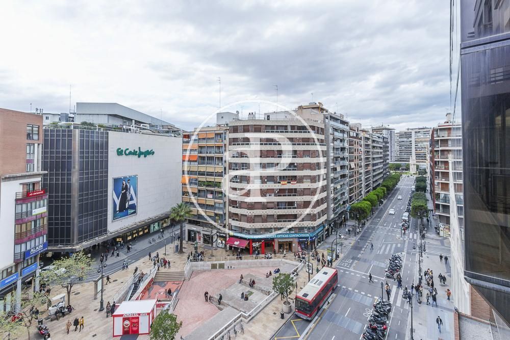 Exterior view of Flat for sale in  Valencia Capital  with Air Conditioner, Heating and Terrace