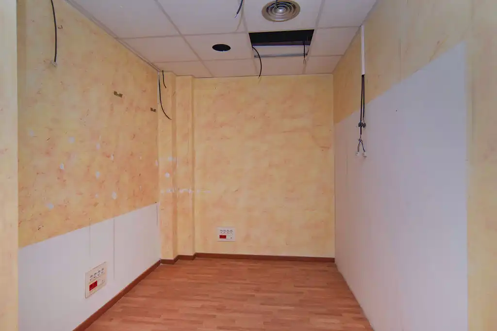 Local en venda a C/ Josep Trueta, Sant Joan - TV3