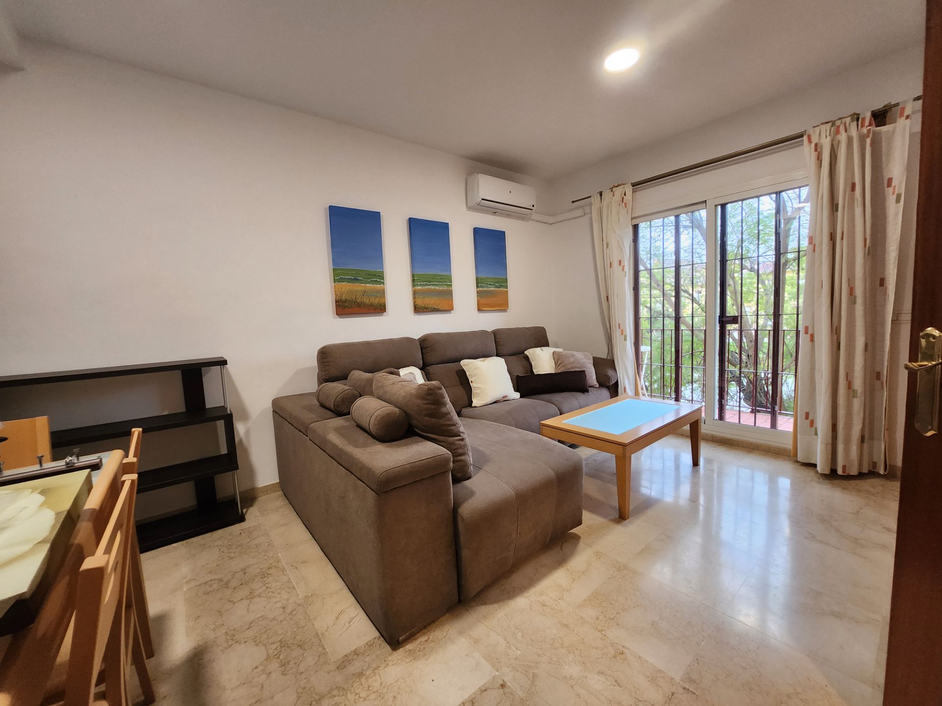 Living room of Duplex for sale in Alcalá de Guadaira  with Air Conditioner, Terrace and Storage room