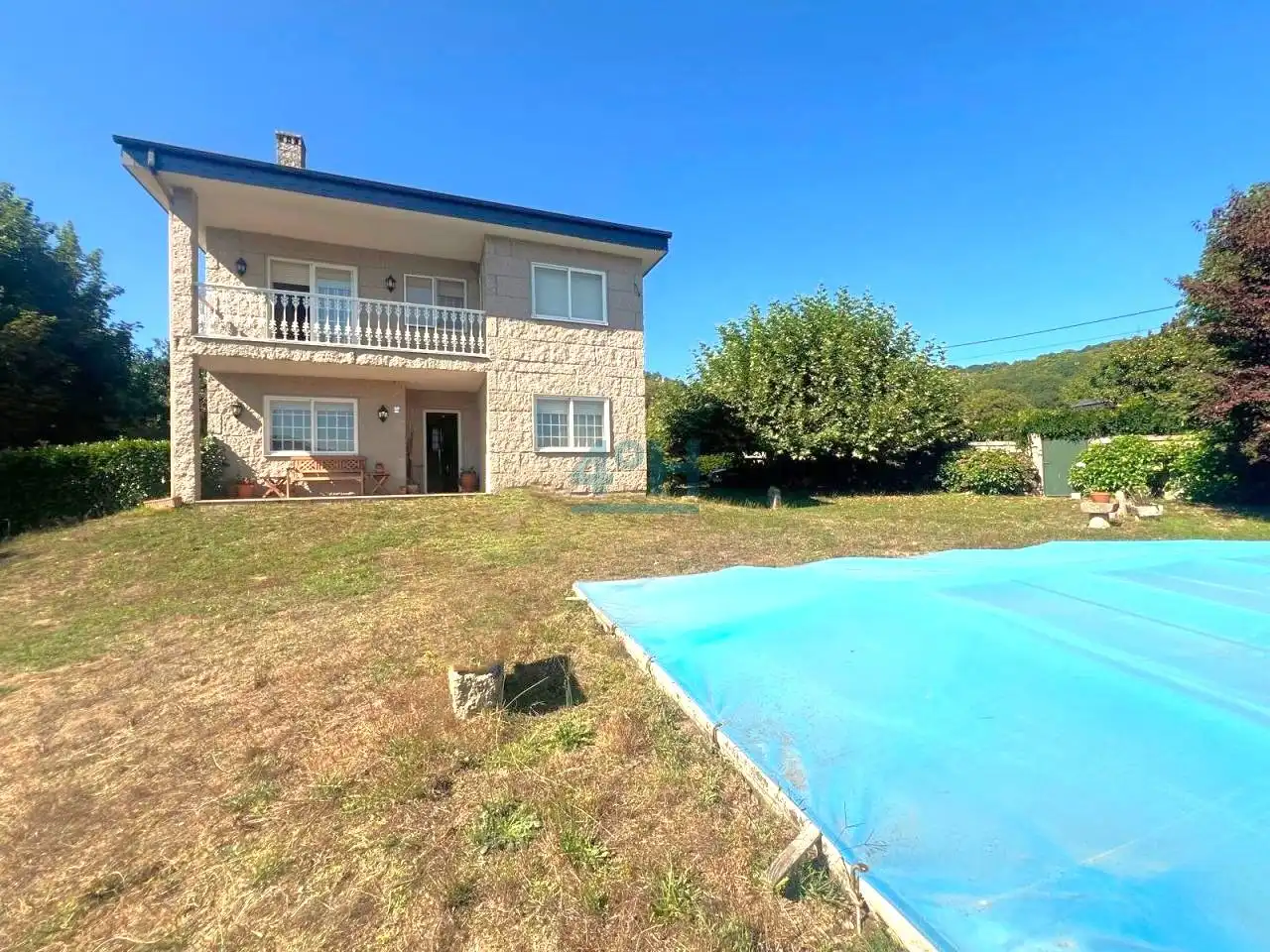 Casa con terrazza in vendita a Esgos