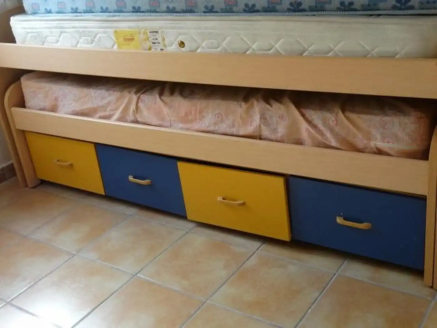 Dormitori de Casa o xalet en venda en Villanueva del Rosario amb Aire condicionat, Terrassa i Moblat