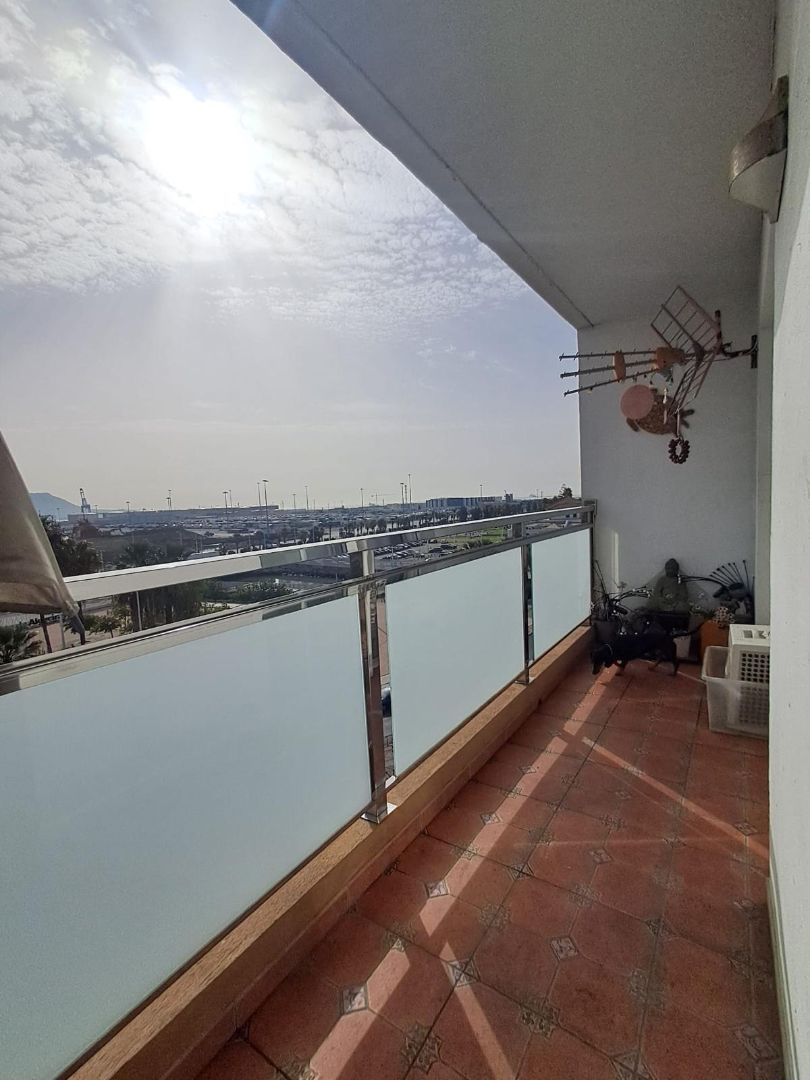 Balcony of Flat for sale in Algeciras  with Air Conditioner, Terrace and Furnished
