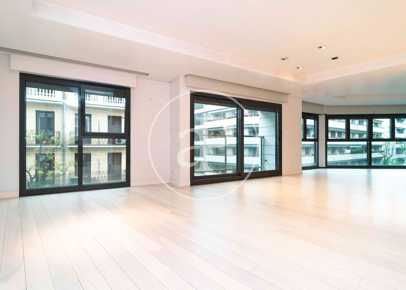 Vista exterior de Pis de lloguer en  Madrid Capital amb Aire condicionat, Calefacció i Traster