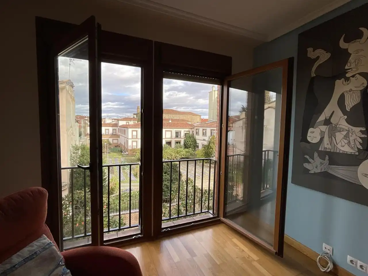 Dormitori de Dúplex en venda en Santo Domingo de la Calzada amb Calefacció, Parquet i Terrassa