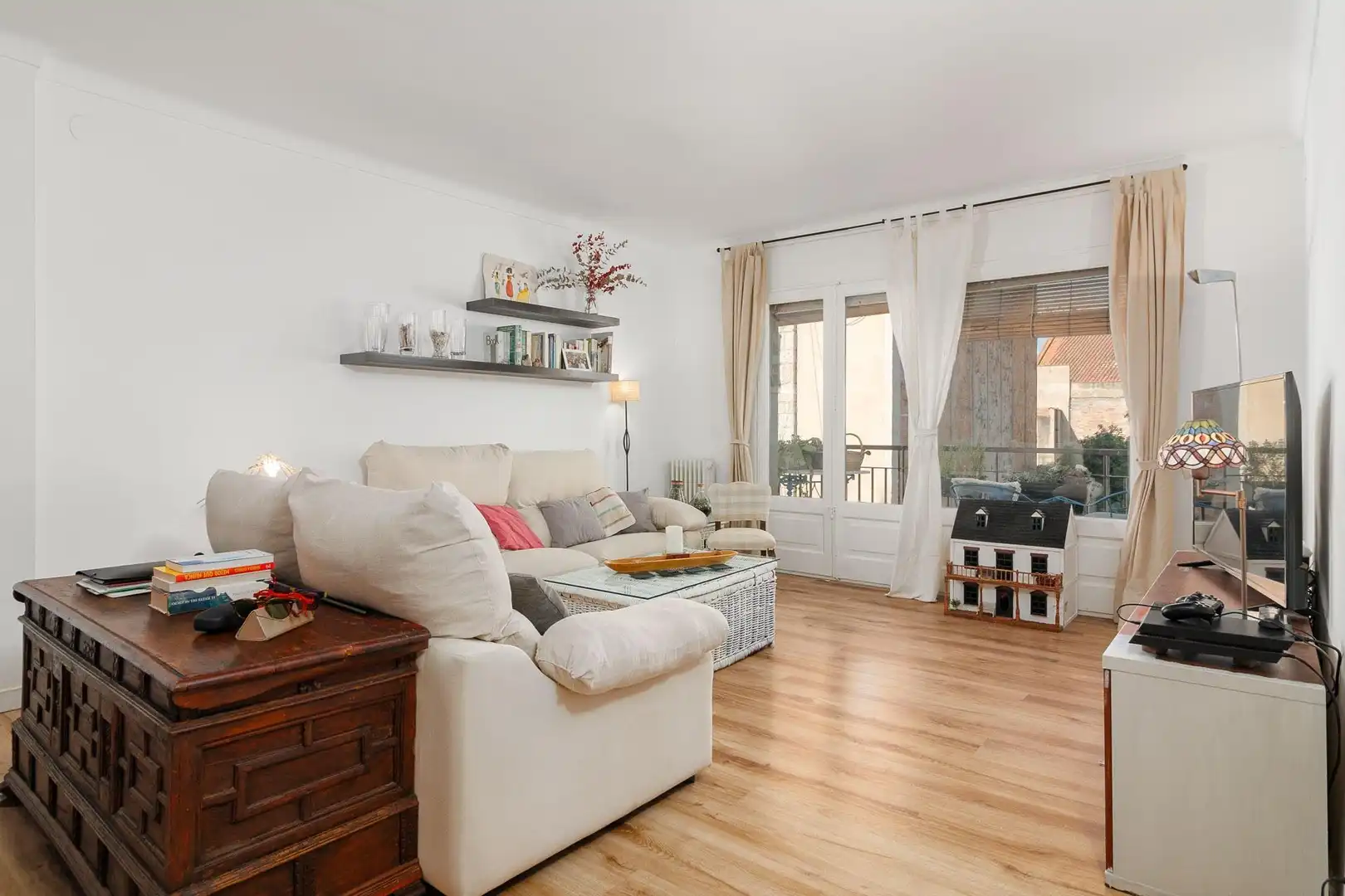 Wohnzimmer von Wohnung zum Verkauf in Figueres mit Heizung, Parkett und Terrasse