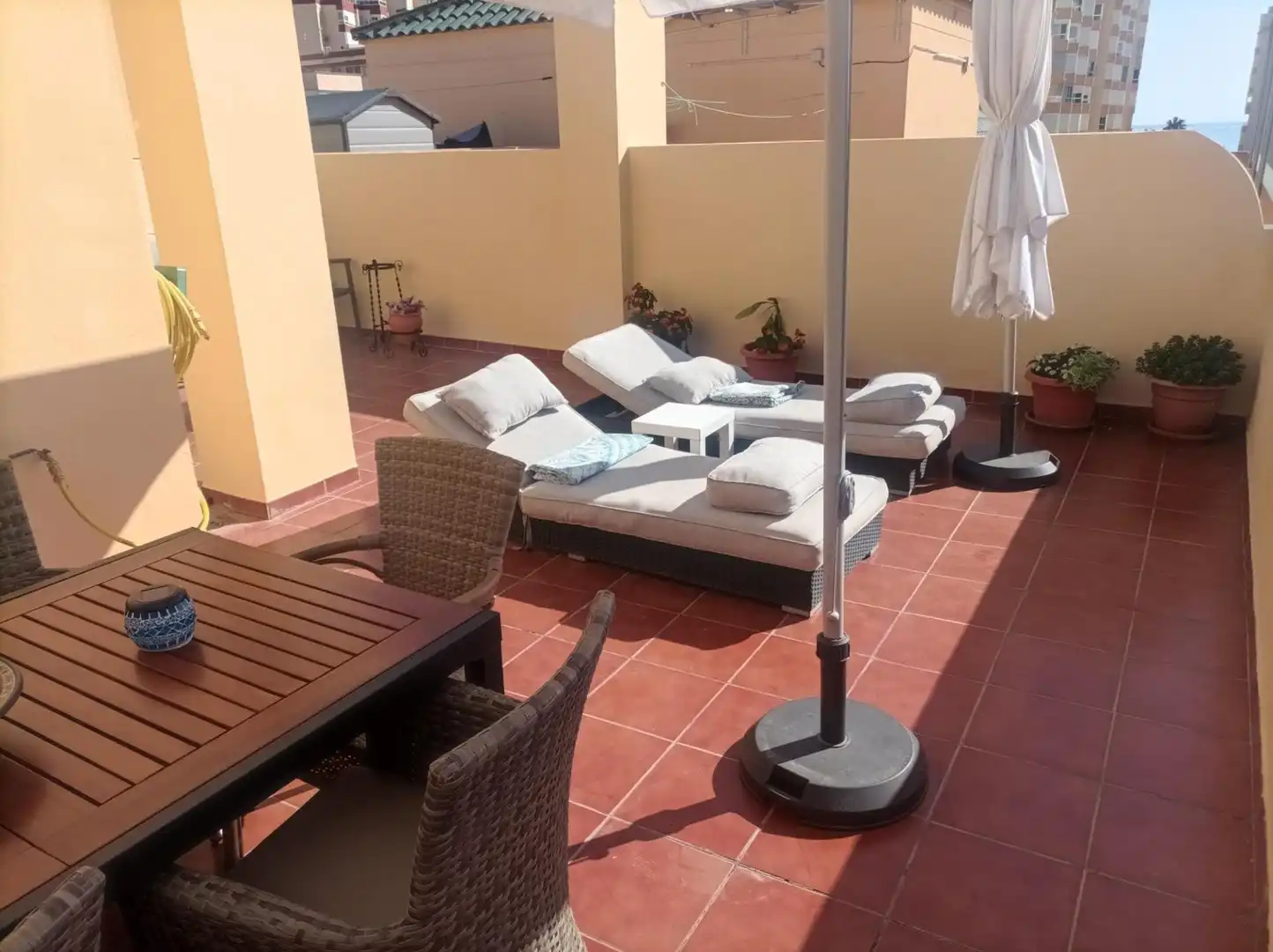 Terrassa de Àtic de lloguer en Torrox amb Piscina comunitària