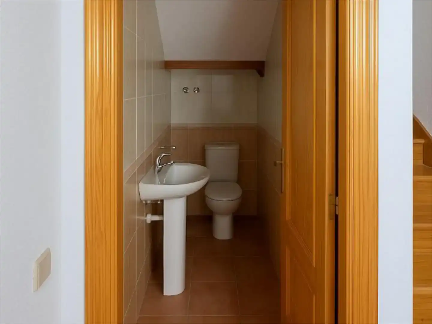 Baño de Piso en venta en Villacastín con Jardín privado