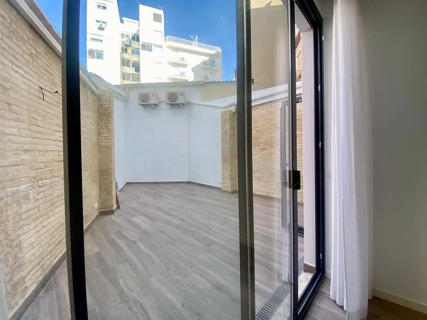 Terrasse von Erdgeschoss zum Verkauf in Valencia mit Klimaanlage, Heizung und Terrasse