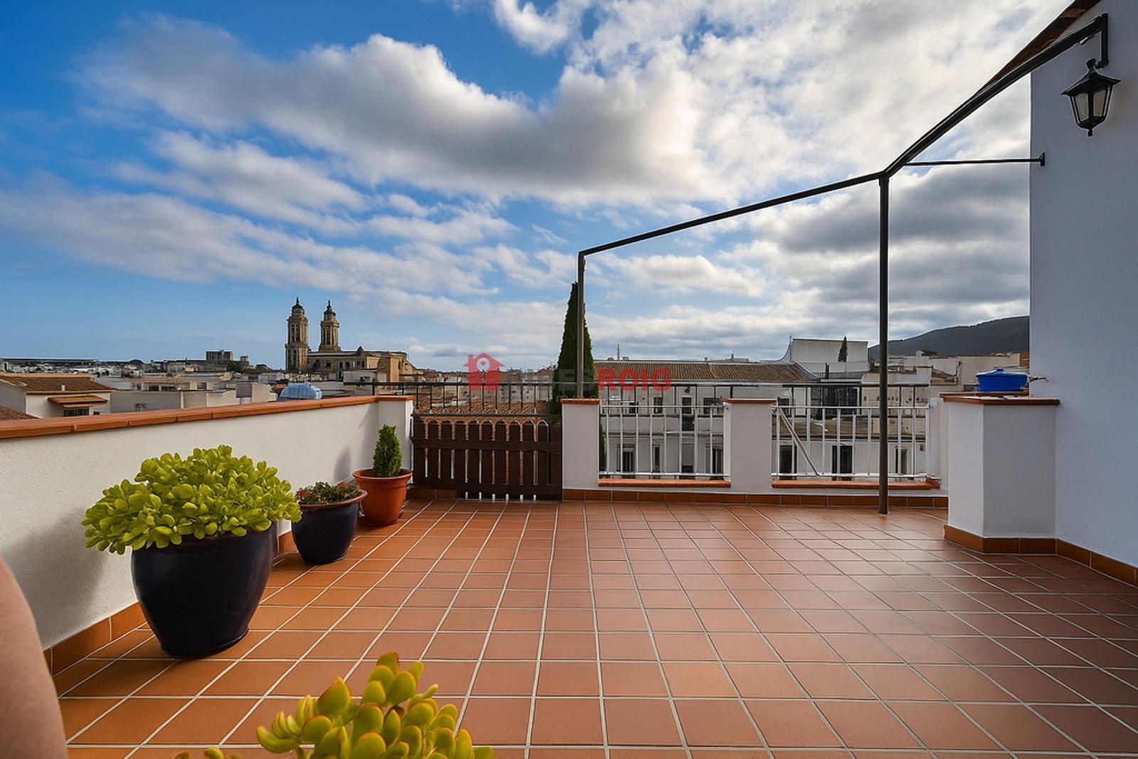 Vista exterior de Casa o xalet de lloguer en Sant Pere de Ribes amb Calefacció i Terrassa