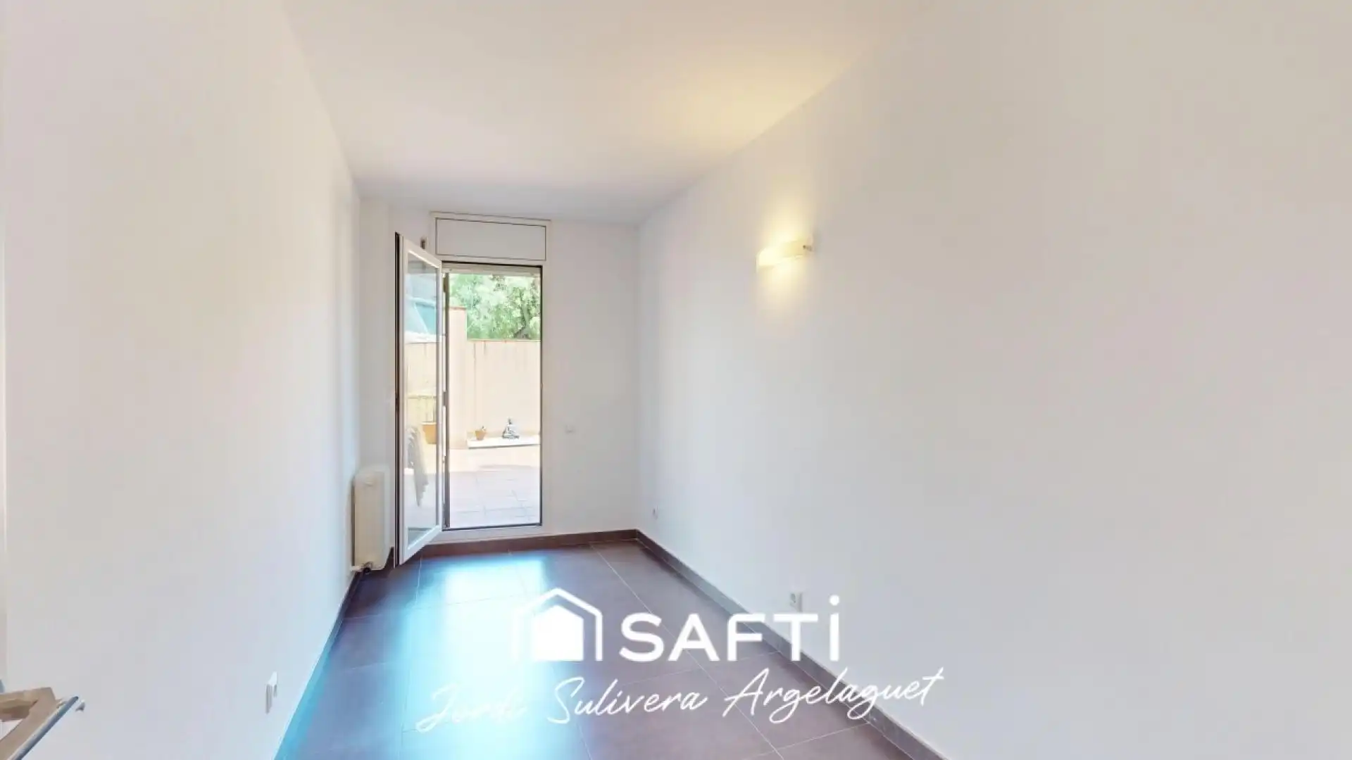 Jardín de Piso en venta en Girona con Aire acondicionado, Calefacción y Terraza