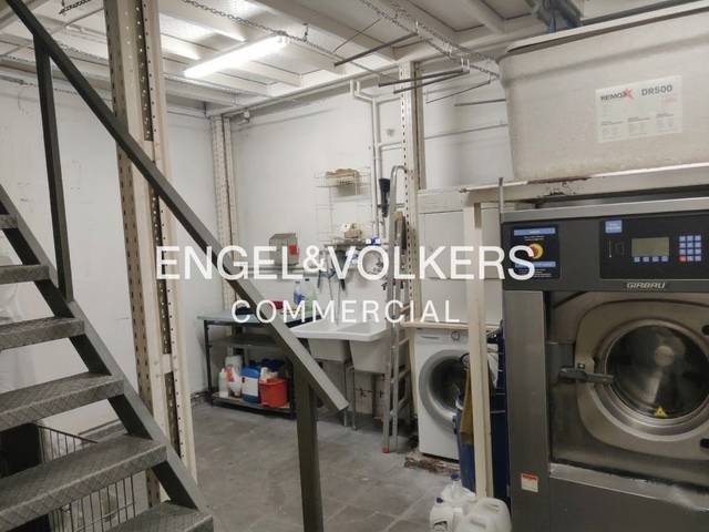 Local comercial en Venta en La Nova Esquerra de l'Eixample
