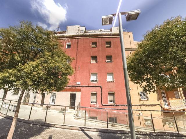 Piso en Venta en C/ Pluto en La Teixonera