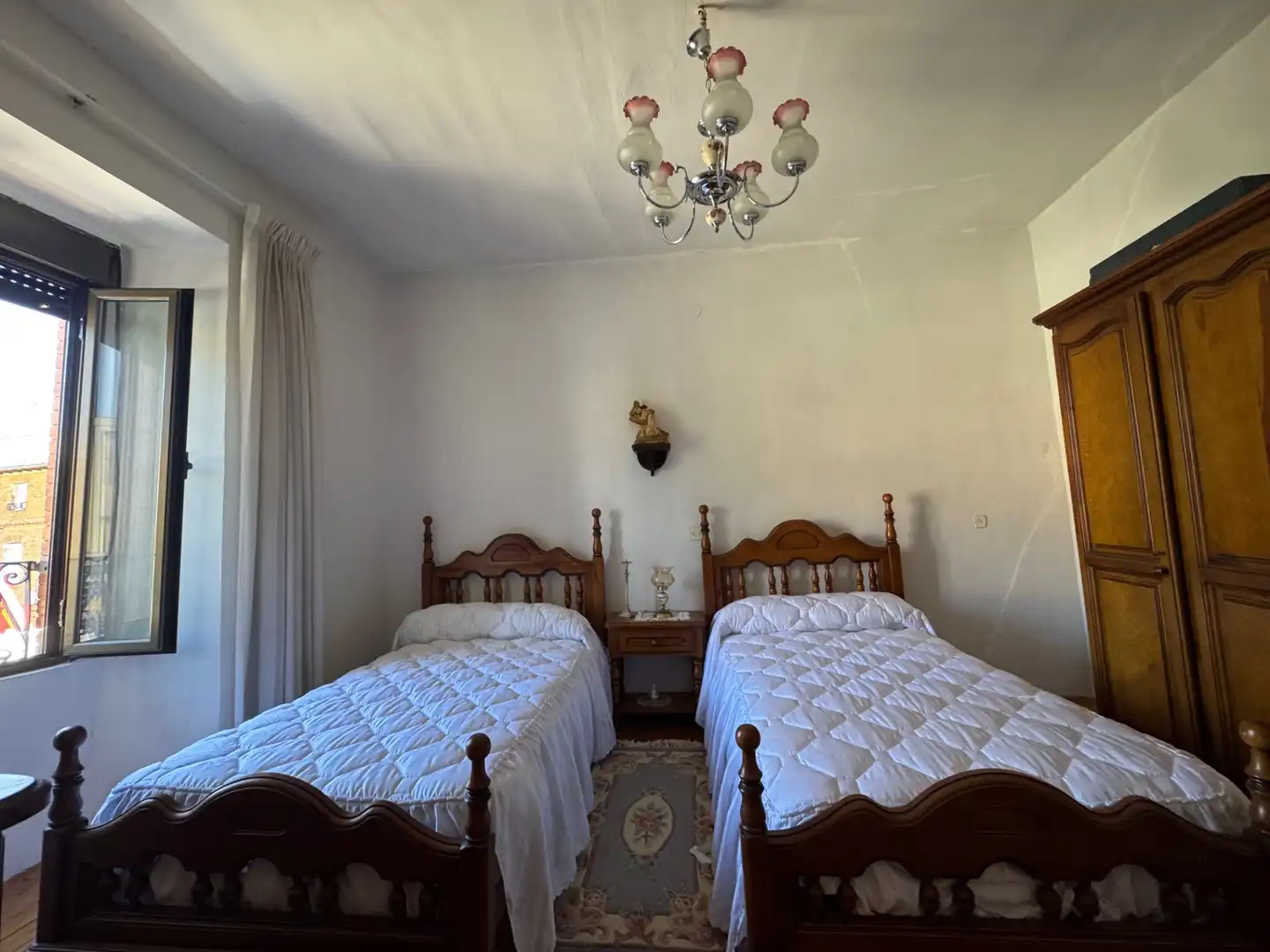 Habitación de Finca rústica en venta en Osorno la Mayor con Parquet, Trastero y Amueblado