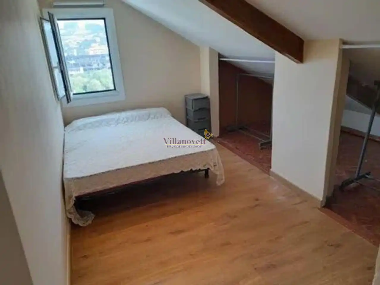 Habitación de Ático en venta en Vigo  con Calefacción y Trastero