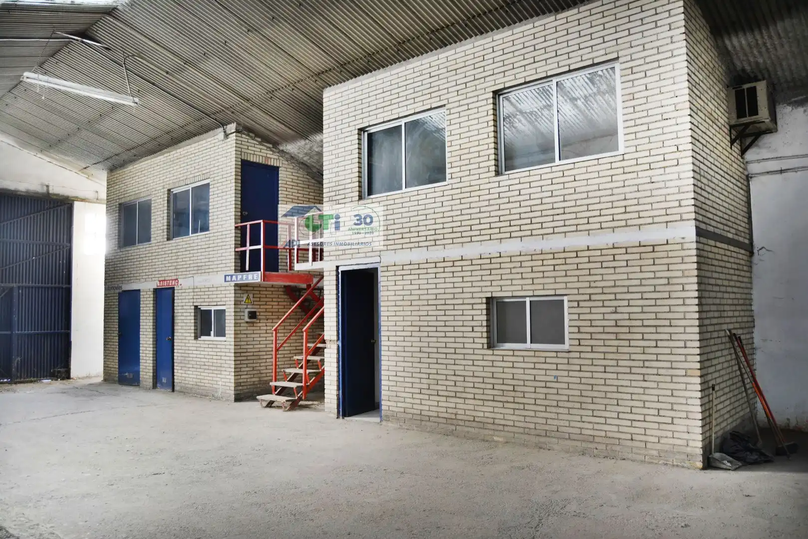 Exterior view of Industrial buildings for sale in Zaragoza