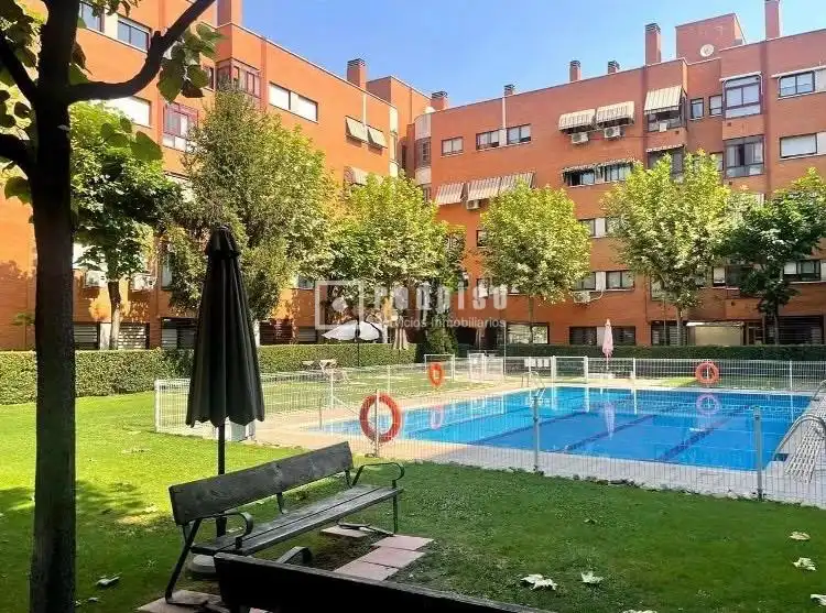 Exterior view of Flat for sale in Getafe  with Air Conditioner, Heating and Private garden