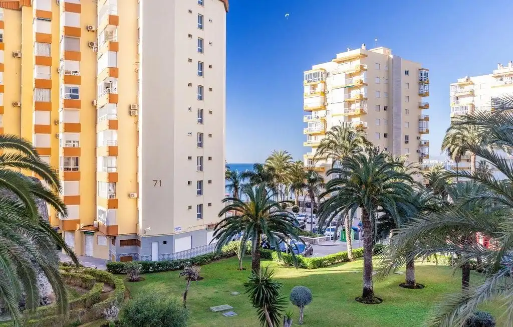 Apartament de lloguer a Urbanizacion Urbanización Centro Internacional, Algarrobo Costa