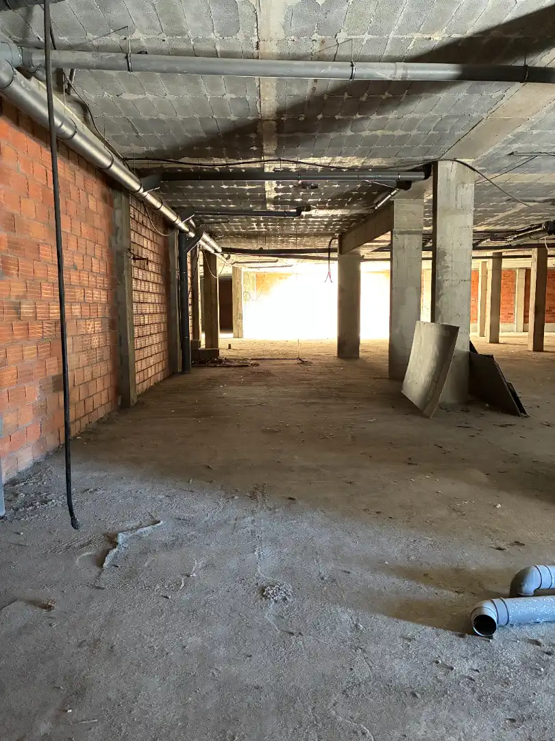 Local comercial de lloguer a Avenida Rodrigo de Mendoza, imagen 5