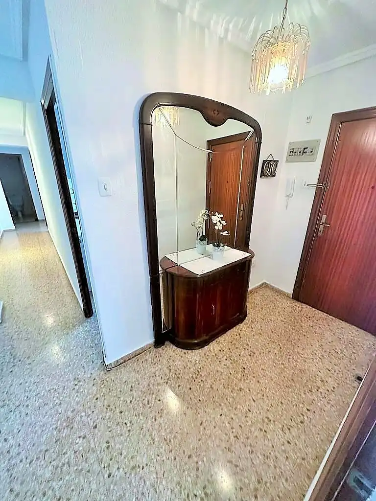 Bathroom of Flat for rent in Valencia  with Air Conditioner, Heating and Furnished
