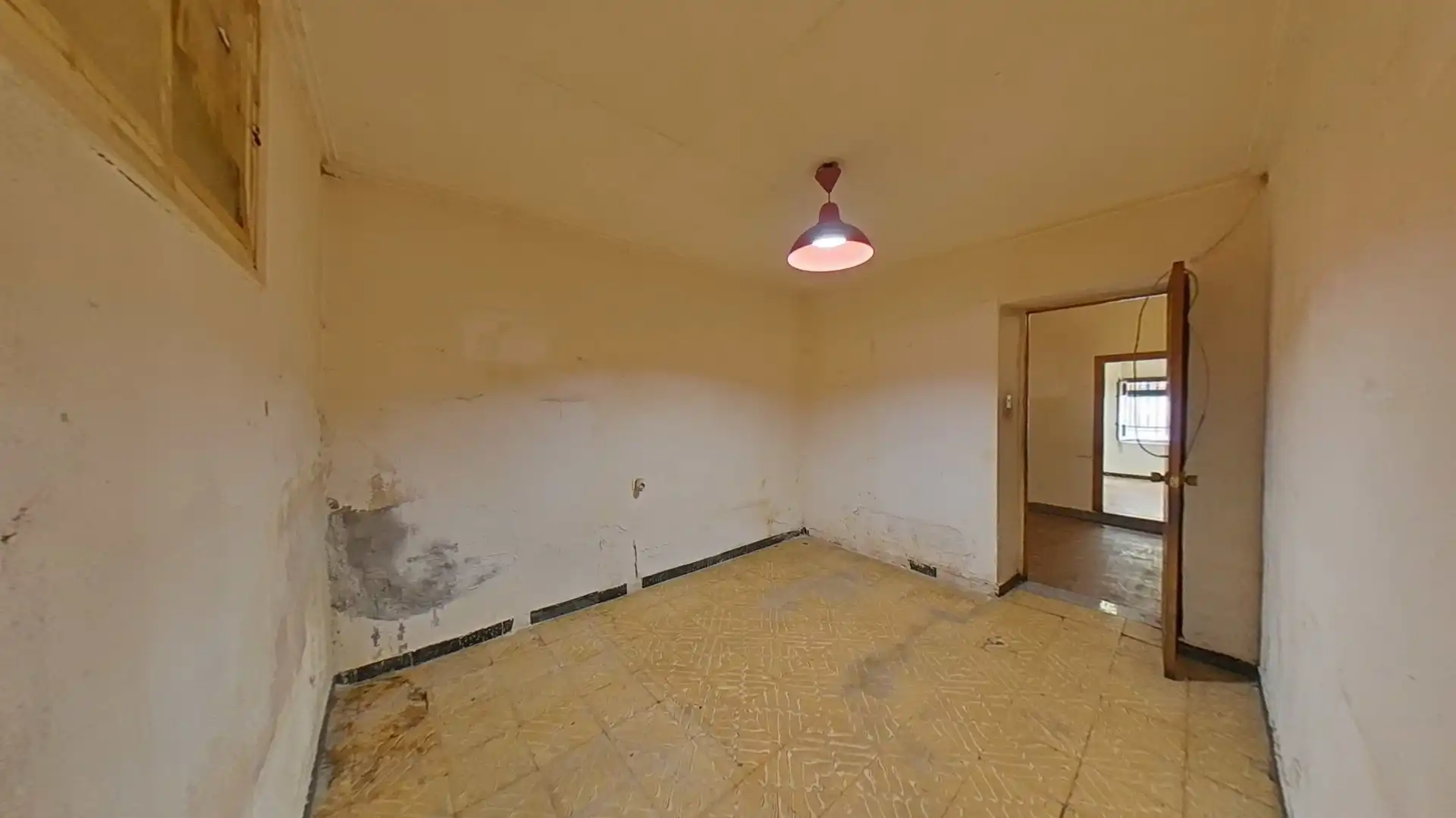 Casa adosada en venda en Yecla