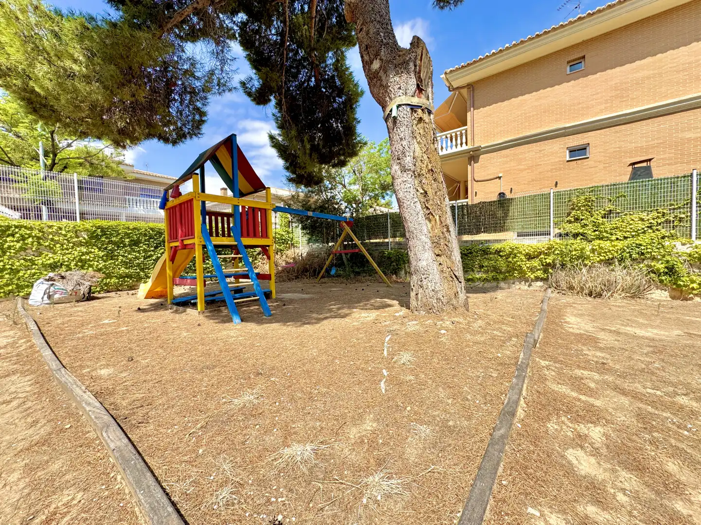 Garden of Flat for rent in Torrent  with Air Conditioner, Heating and Private garden