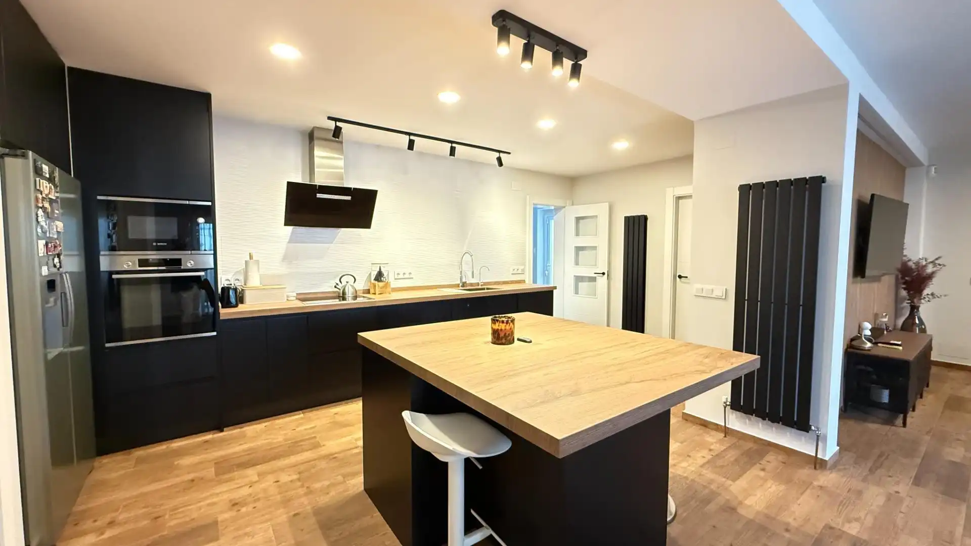 Villa mit Pool zum Verkauf in Avenida Laguna Azul, imagen 18