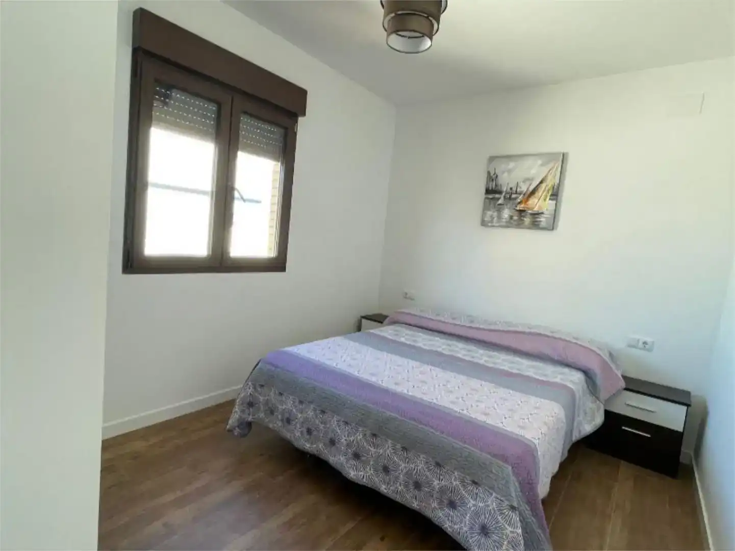 Dormitori de Casa adosada en venda en Chipiona amb Aire condicionat i Balcó