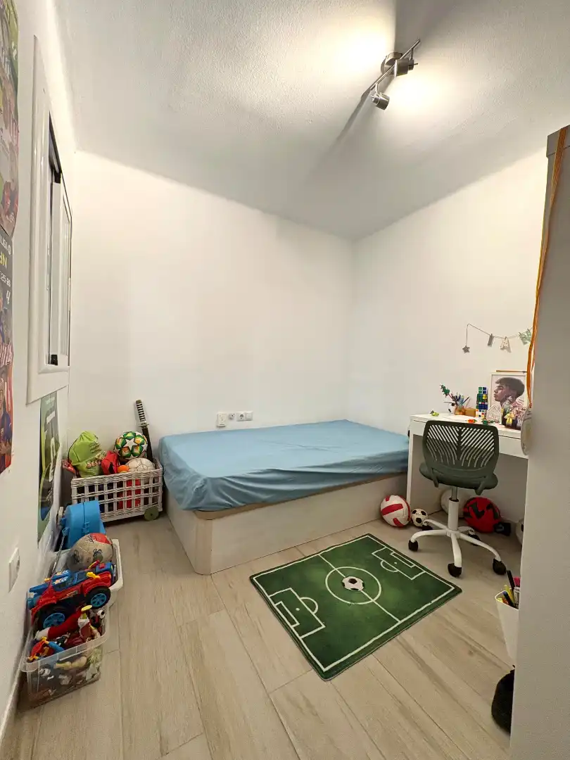 Dormitori de Pis en venda en Terrassa amb Aire condicionat, Calefacció i Parquet