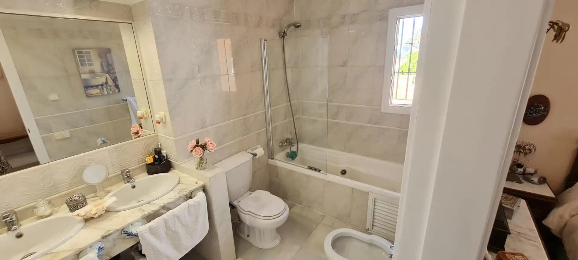 Bany de Casa o xalet en venda en San Fernando amb Aire condicionat, Calefacció i Jardí privat