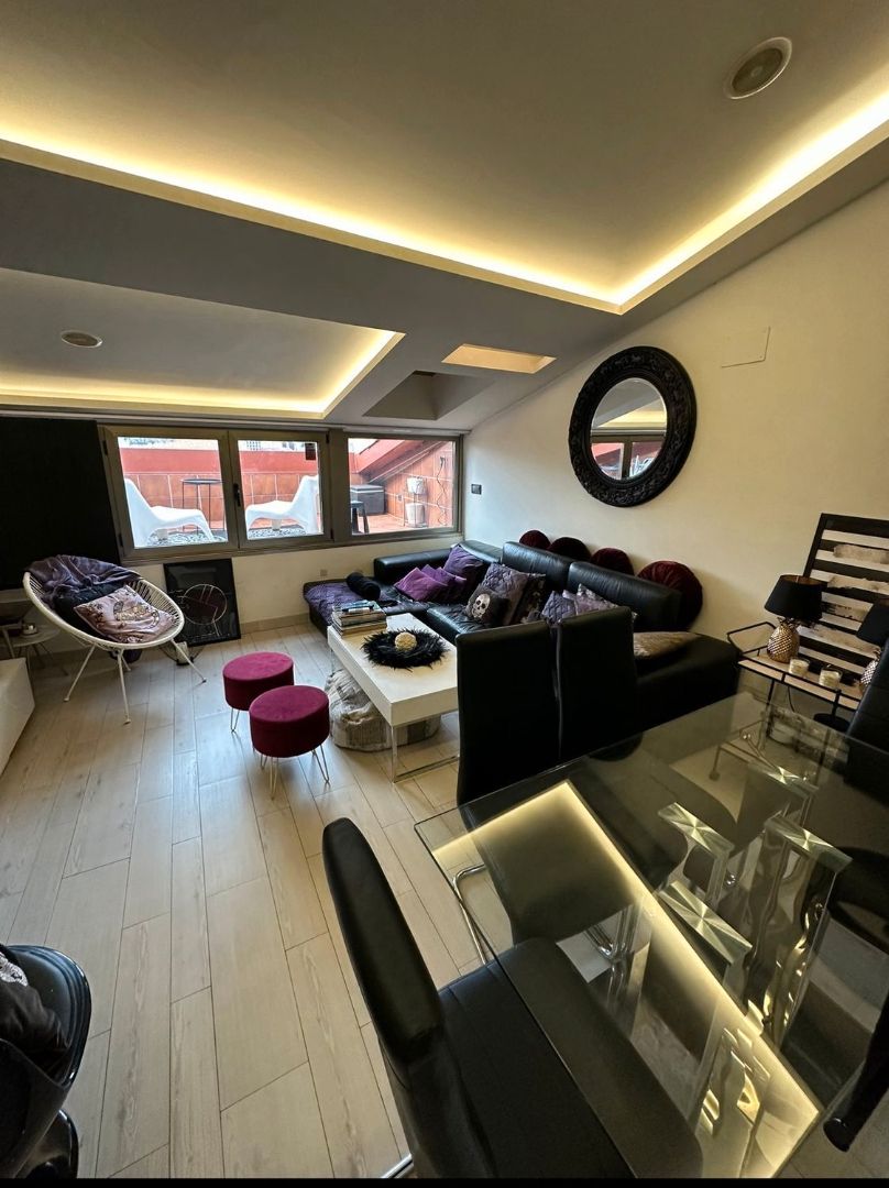 Sala d'estar de Dúplex de lloguer en Ourense Capital  amb Calefacció, Parquet i Terrassa