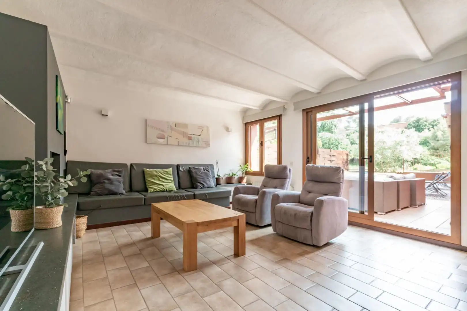 Sala d'estar de Casa o xalet en venda en Forallac amb Calefacció, Jardí privat i Terrassa