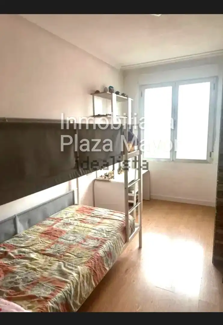 Habitación de Piso en venta en Salamanca con Calefacción, Horno y Lavadora