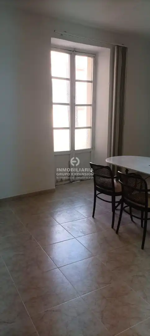 Piso en venta en Alicante / Alacant