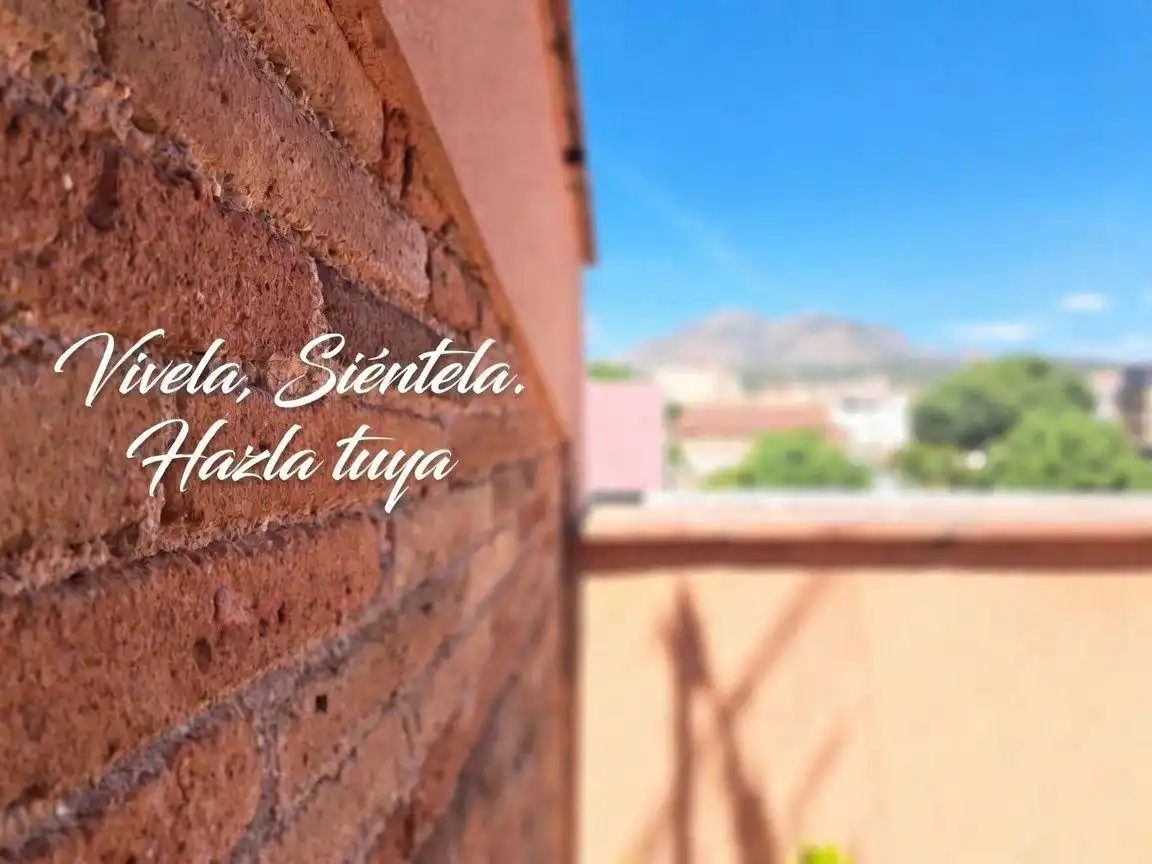 Vista exterior de Casa o xalet en venda en Esparreguera amb Calefacció, Jardí privat i Traster