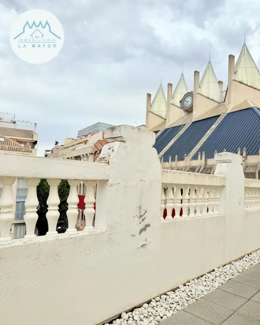 Vista exterior de Edificio en venta en Ciudad Real