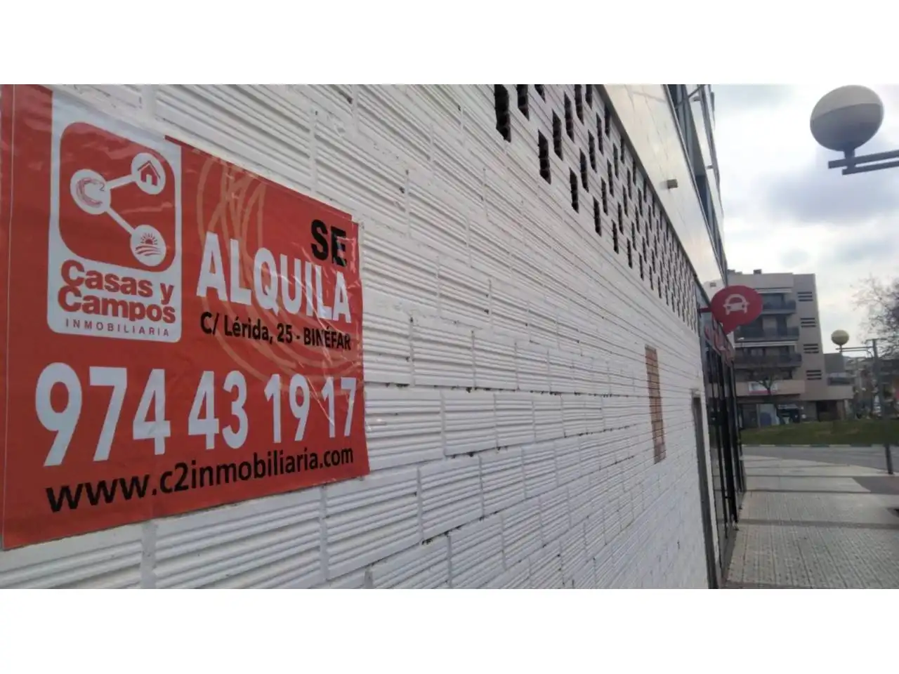 Local comercial de lloguer a Calle Plaza Europa