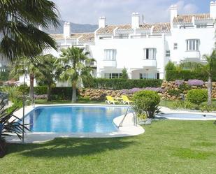 Jardí de Casa adosada de lloguer en Marbella amb Terrassa