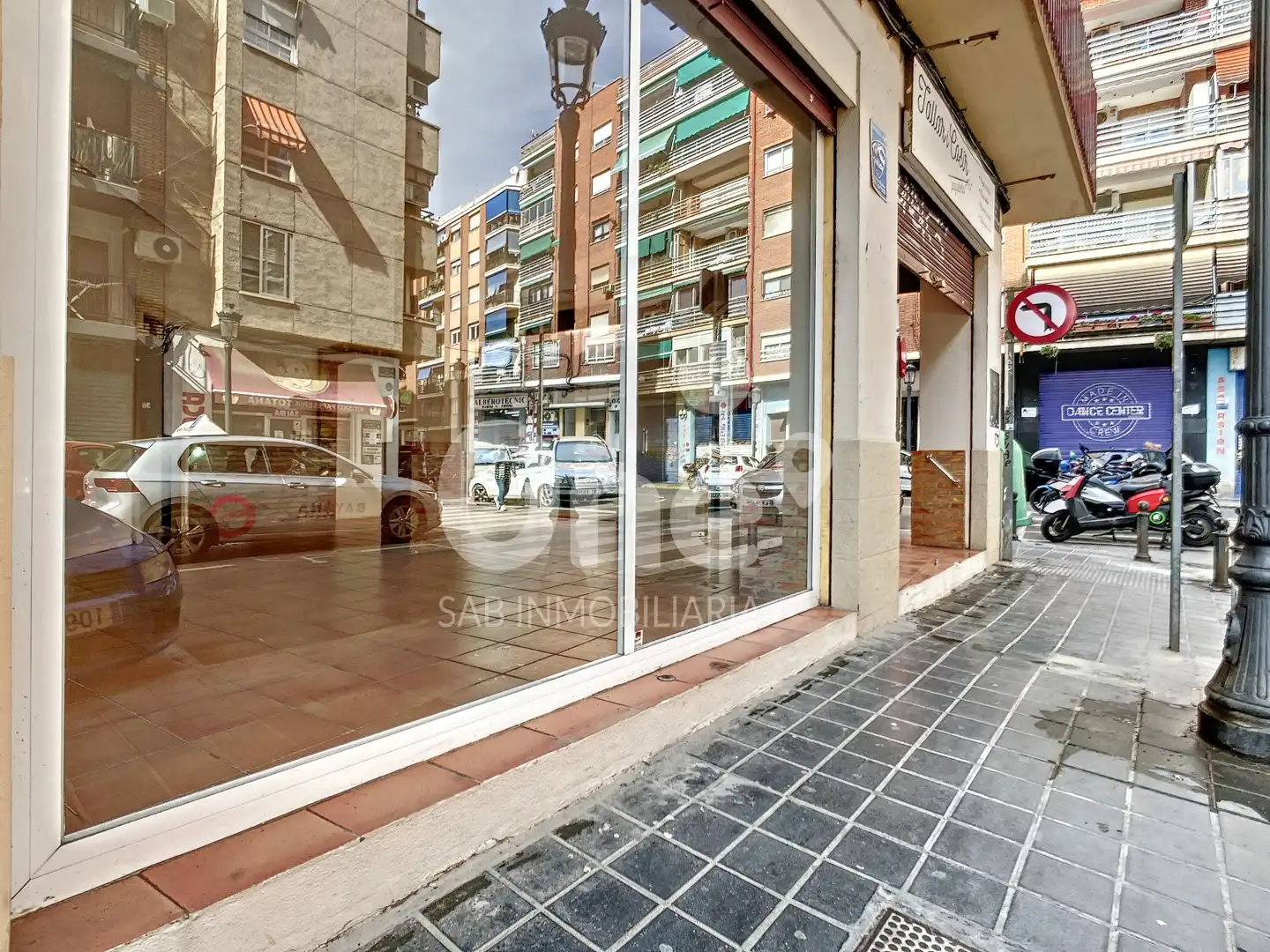 Vista exterior de Local en venta en Valencia