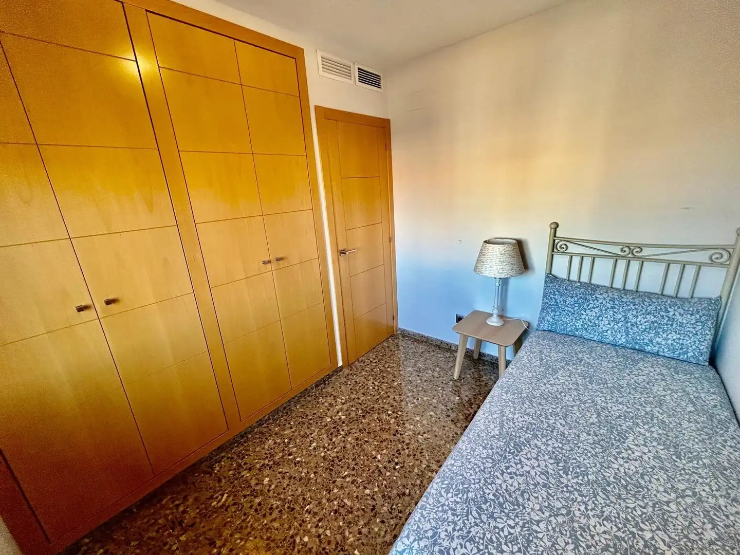 Habitación de Piso en venta en Valencia con Aire acondicionado, Calefacción y Balcón