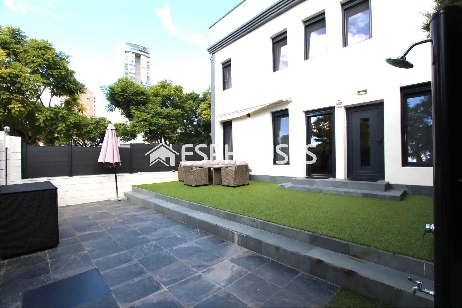 Bungalow with terrace for sale in Playa de Poniente
