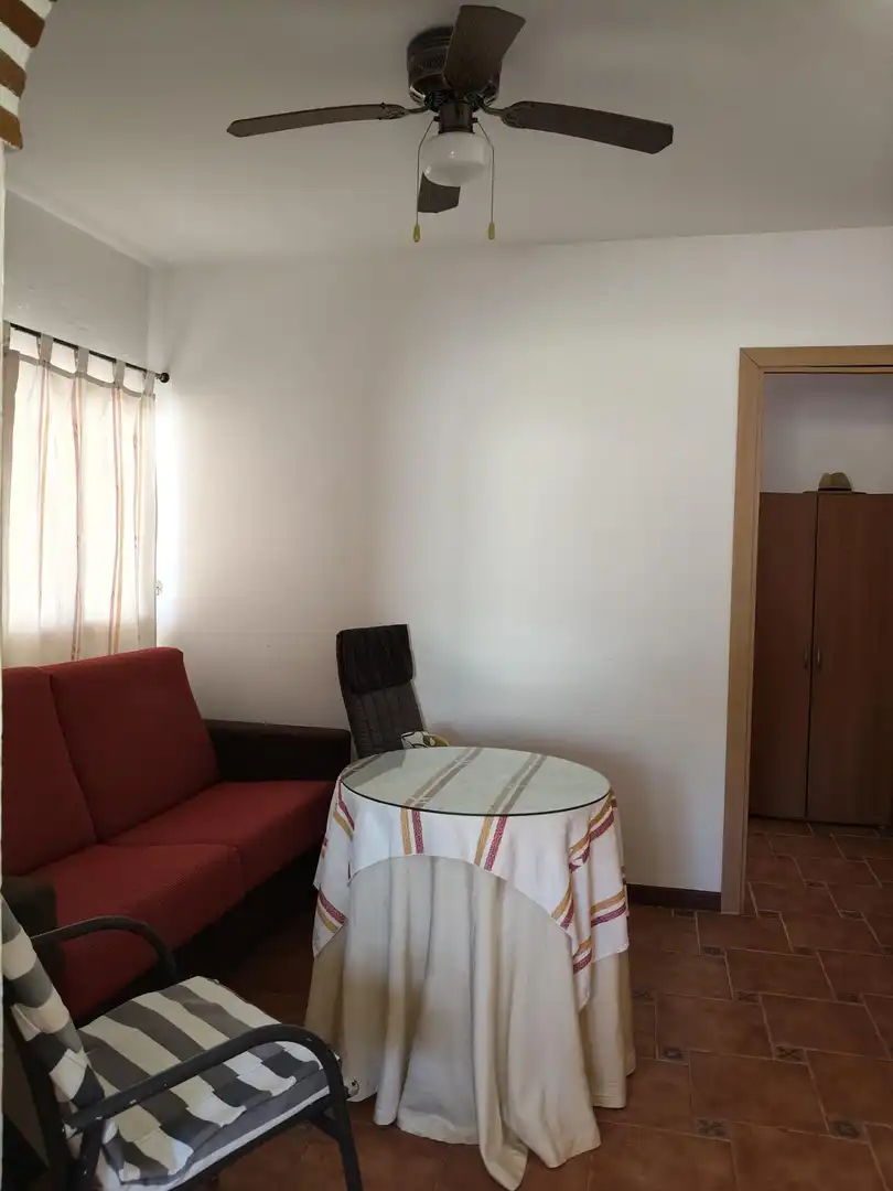 Sala d'estar de Casa o xalet en venda en Chiclana de la Frontera