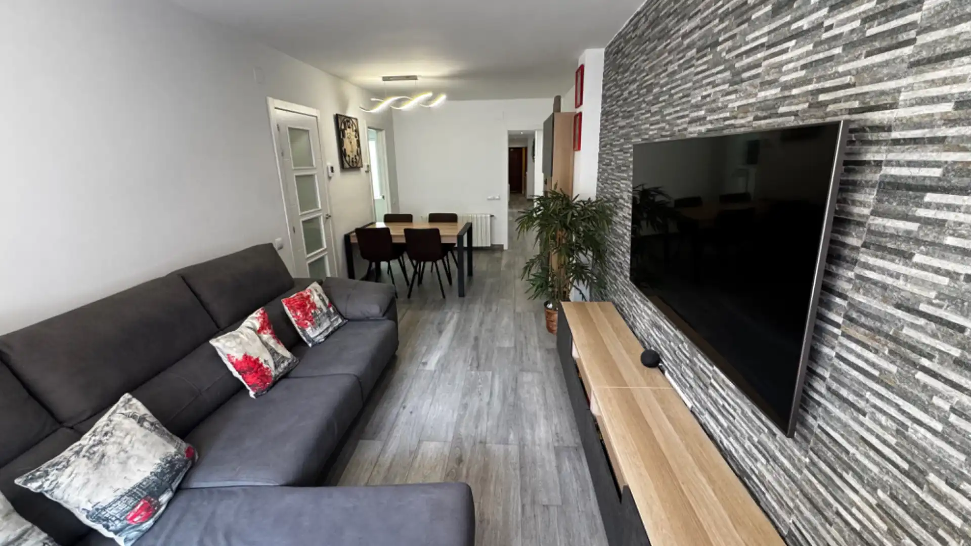 Sala de estar de Piso en venta en Torredembarra con Calefacción, Terraza y Horno