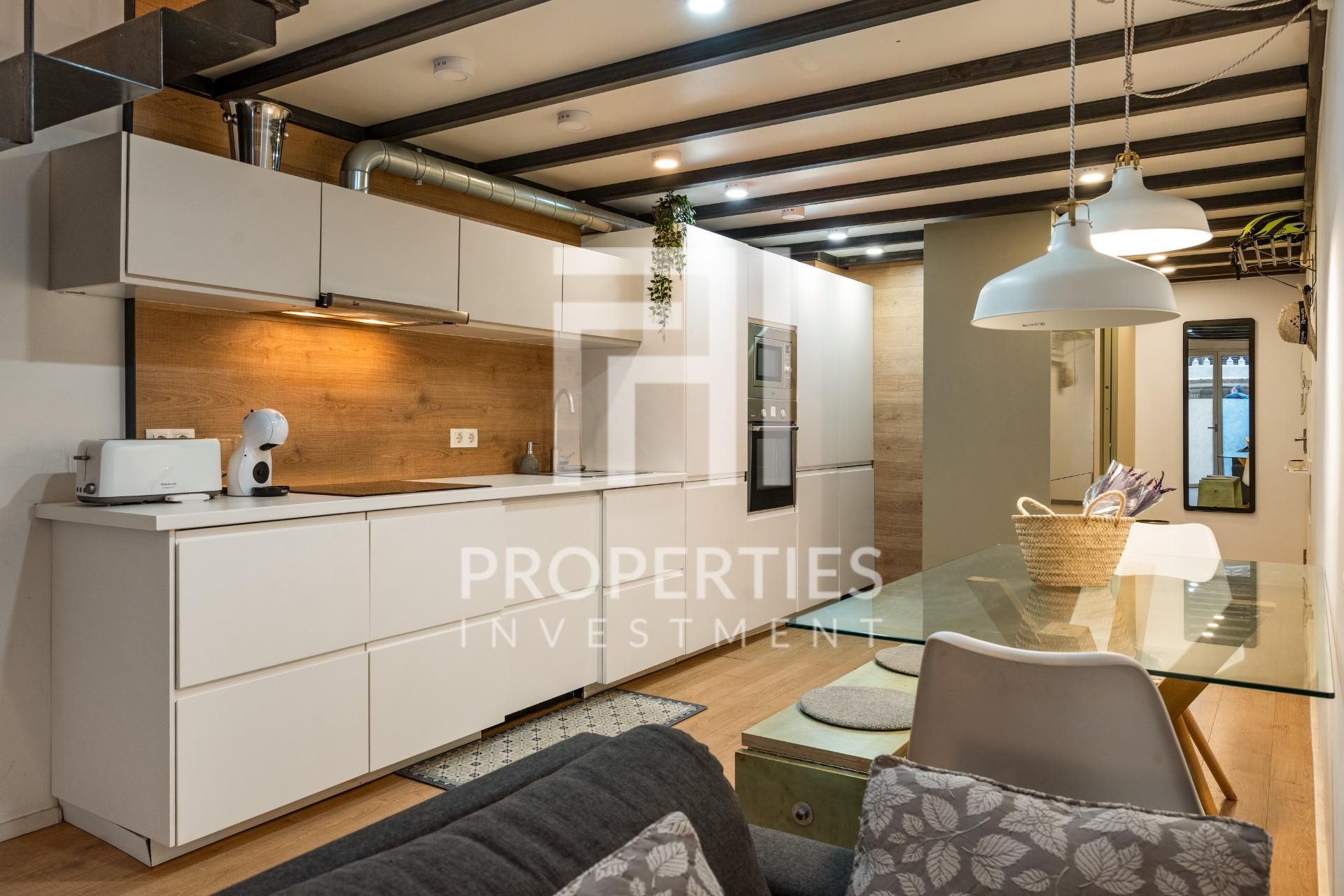 Kitchen of Flat for sale in  Barcelona Capital  with Air Conditioner, Terrace and Balcony