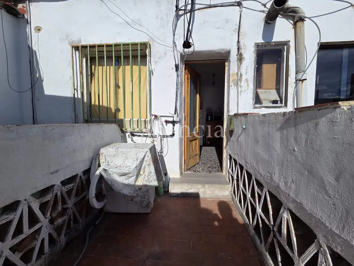 Vista exterior de Piso en venta en L'Alqueria de la Comtessa con Aire acondicionado, Terraza y Balcón